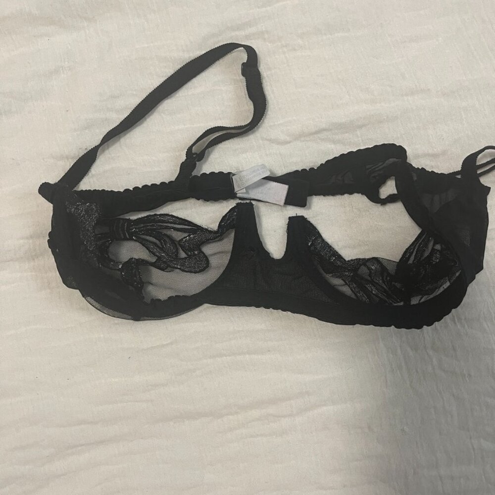 Italia Bella Black See Through Lace Bra Size 36B - Picture 3 of 6